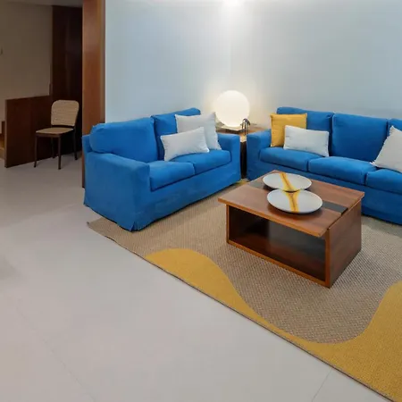 فيلة Scultura Seaview لينانو سابيادورو