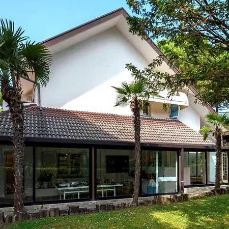 Scultura Seaview Villa *